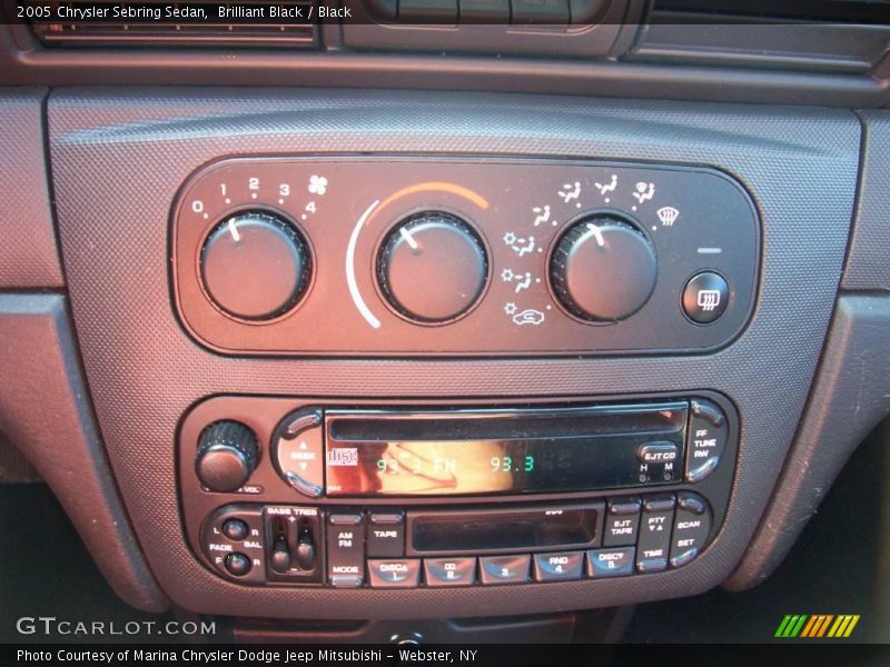Brilliant Black / Black 2005 Chrysler Sebring Sedan