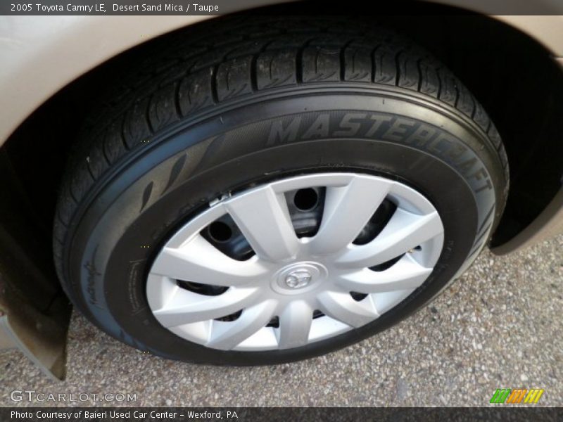 Desert Sand Mica / Taupe 2005 Toyota Camry LE