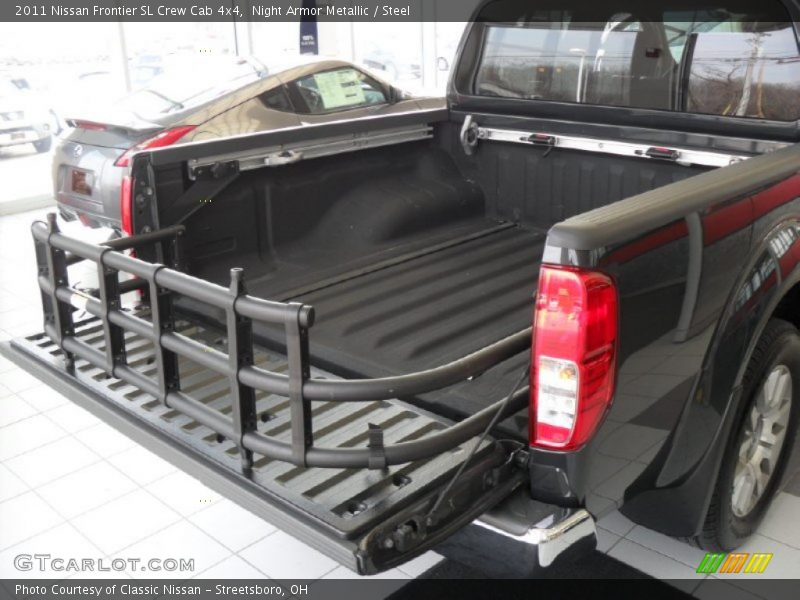 Night Armor Metallic / Steel 2011 Nissan Frontier SL Crew Cab 4x4