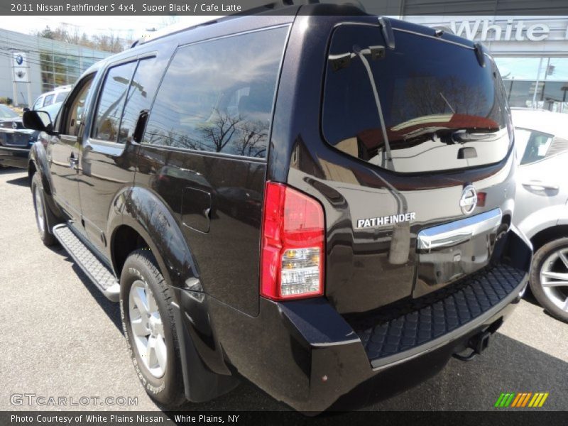 Super Black / Cafe Latte 2011 Nissan Pathfinder S 4x4