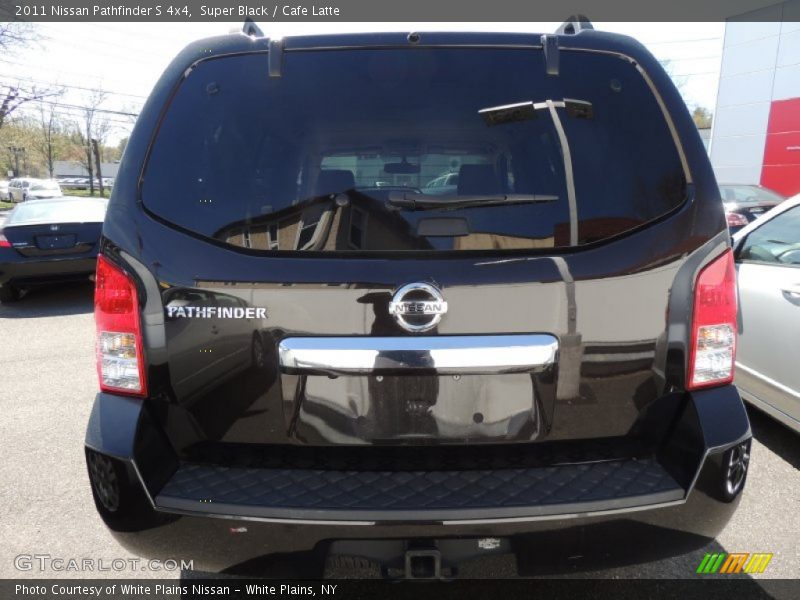 Super Black / Cafe Latte 2011 Nissan Pathfinder S 4x4