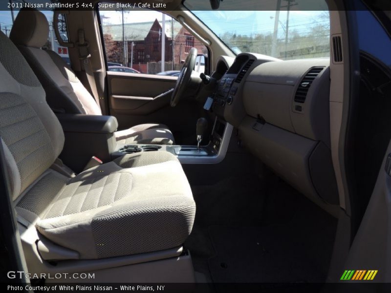 Super Black / Cafe Latte 2011 Nissan Pathfinder S 4x4
