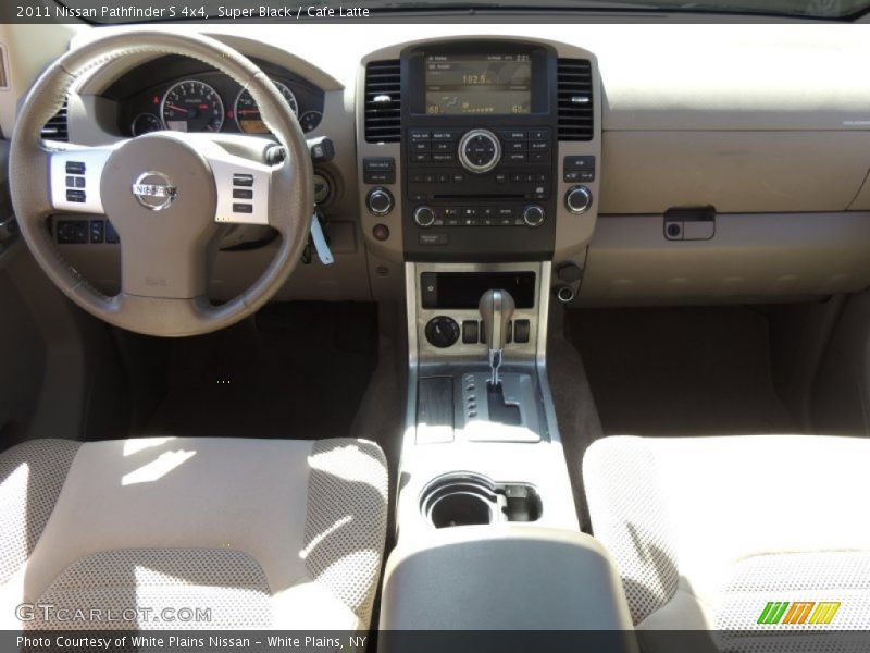 Super Black / Cafe Latte 2011 Nissan Pathfinder S 4x4