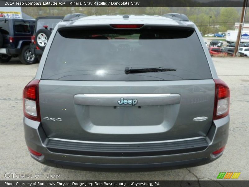 Mineral Gray Metallic / Dark Slate Gray 2014 Jeep Compass Latitude 4x4