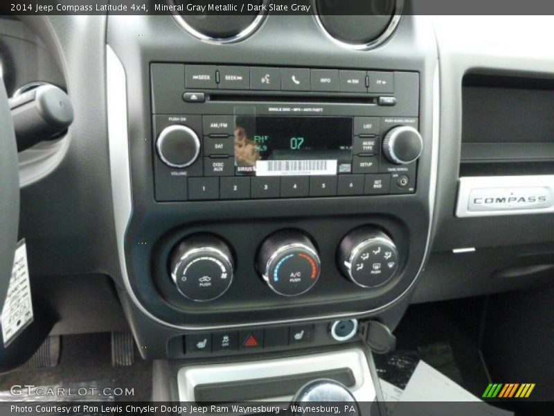 Mineral Gray Metallic / Dark Slate Gray 2014 Jeep Compass Latitude 4x4