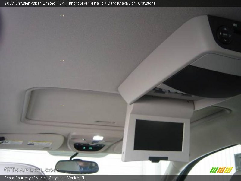Bright Silver Metallic / Dark Khaki/Light Graystone 2007 Chrysler Aspen Limited HEMI