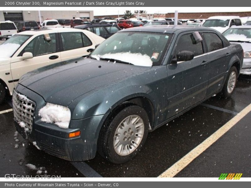 Magnesium Pearlcoat / Dark Slate Gray/Light Slate Gray 2006 Chrysler 300