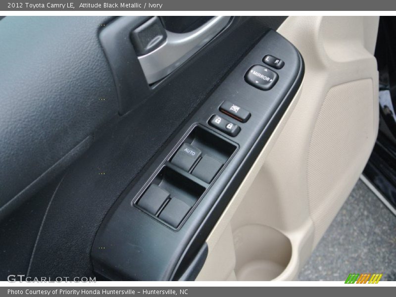 Attitude Black Metallic / Ivory 2012 Toyota Camry LE
