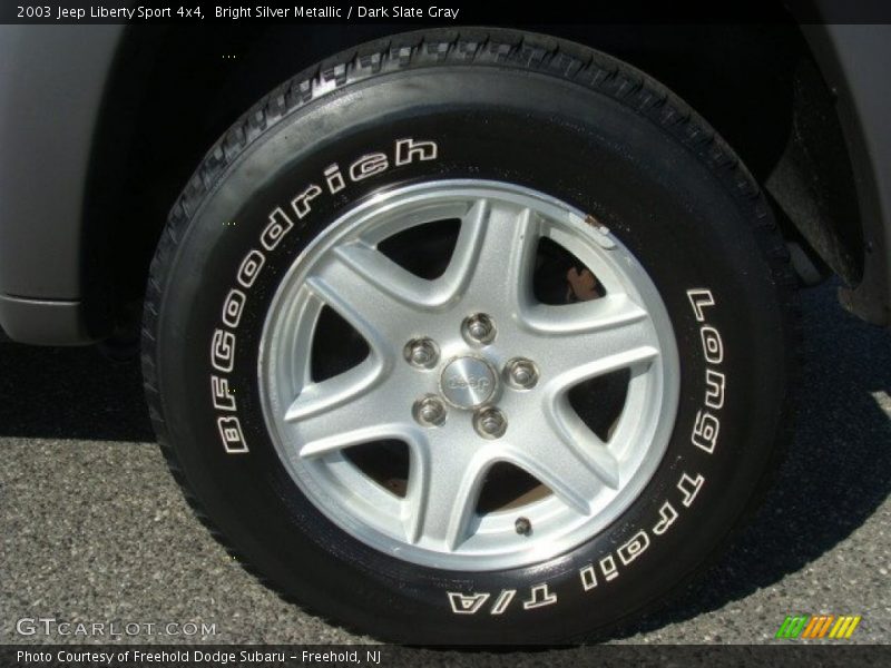 Bright Silver Metallic / Dark Slate Gray 2003 Jeep Liberty Sport 4x4