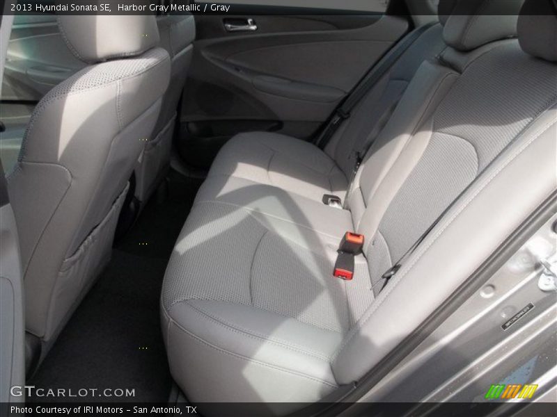Harbor Gray Metallic / Gray 2013 Hyundai Sonata SE