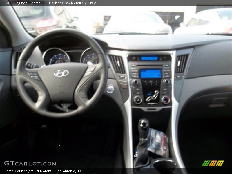 Harbor Gray Metallic / Gray 2013 Hyundai Sonata SE