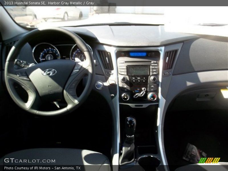 Harbor Gray Metallic / Gray 2013 Hyundai Sonata SE