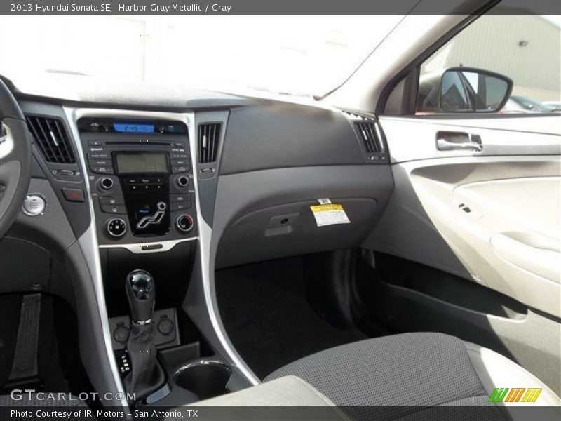 Harbor Gray Metallic / Gray 2013 Hyundai Sonata SE
