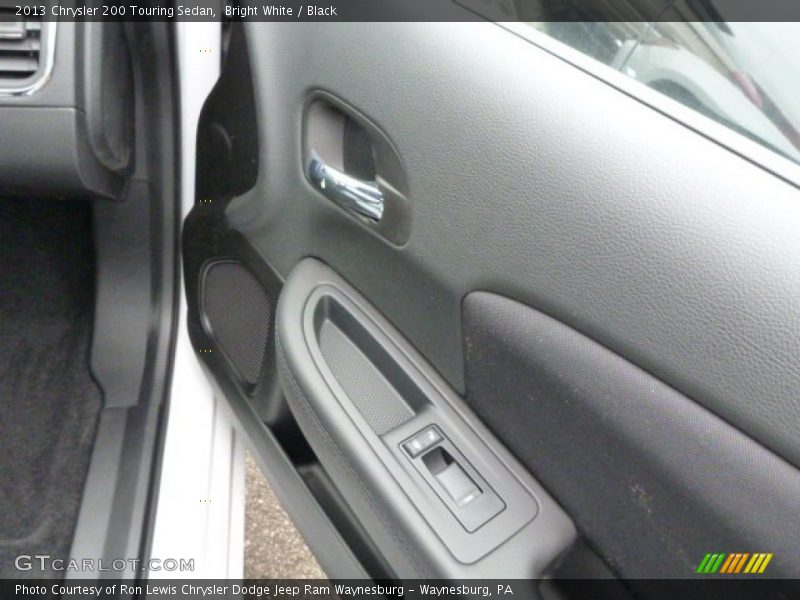 Bright White / Black 2013 Chrysler 200 Touring Sedan