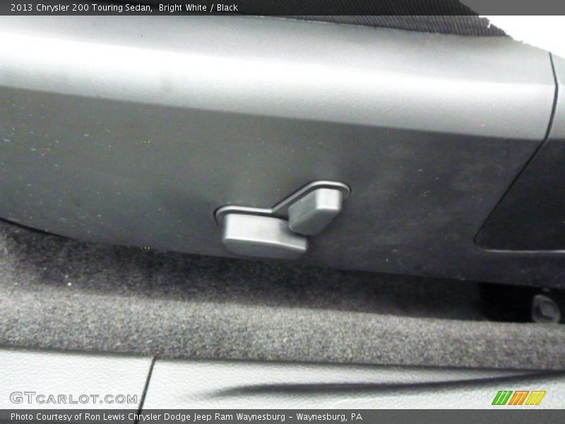 Bright White / Black 2013 Chrysler 200 Touring Sedan