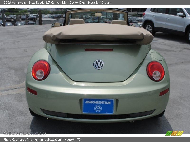Gecko Green Metallic / Cream 2009 Volkswagen New Beetle 2.5 Convertible