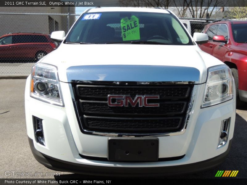 Olympic White / Jet Black 2011 GMC Terrain SLE