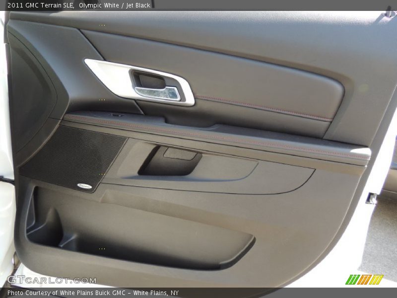 Olympic White / Jet Black 2011 GMC Terrain SLE
