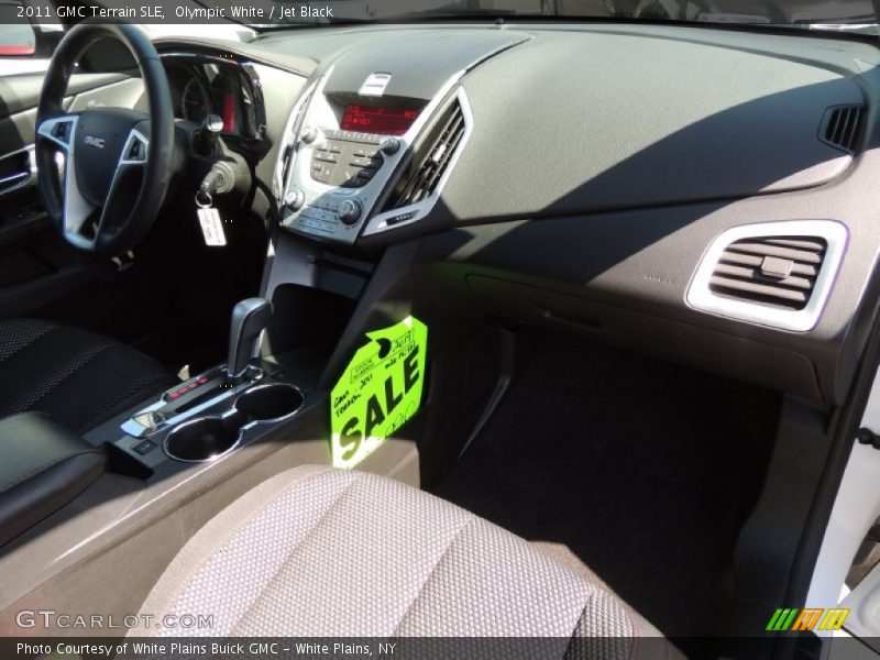 Olympic White / Jet Black 2011 GMC Terrain SLE