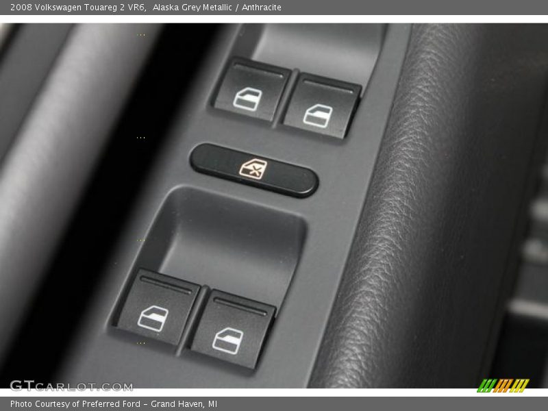 Alaska Grey Metallic / Anthracite 2008 Volkswagen Touareg 2 VR6