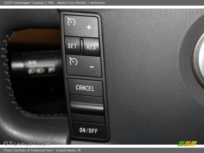 Alaska Grey Metallic / Anthracite 2008 Volkswagen Touareg 2 VR6