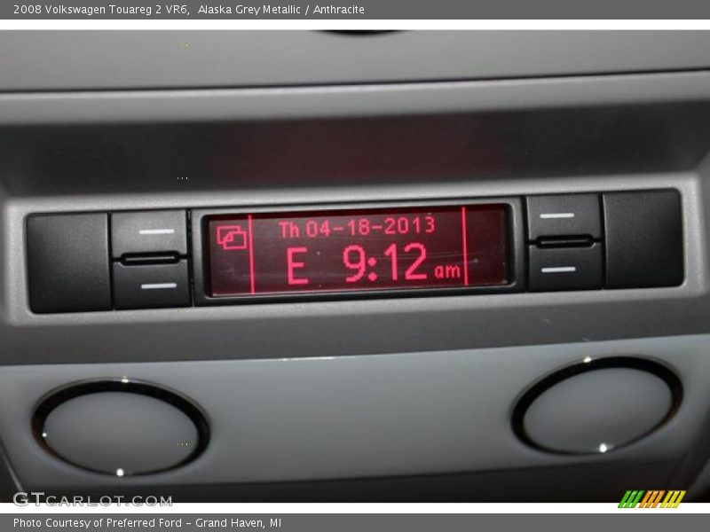 Alaska Grey Metallic / Anthracite 2008 Volkswagen Touareg 2 VR6