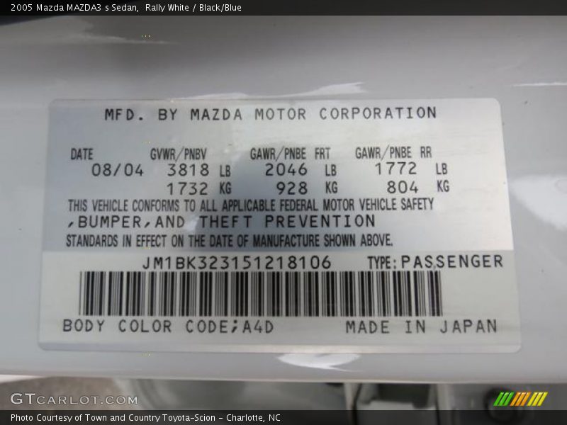 Rally White / Black/Blue 2005 Mazda MAZDA3 s Sedan