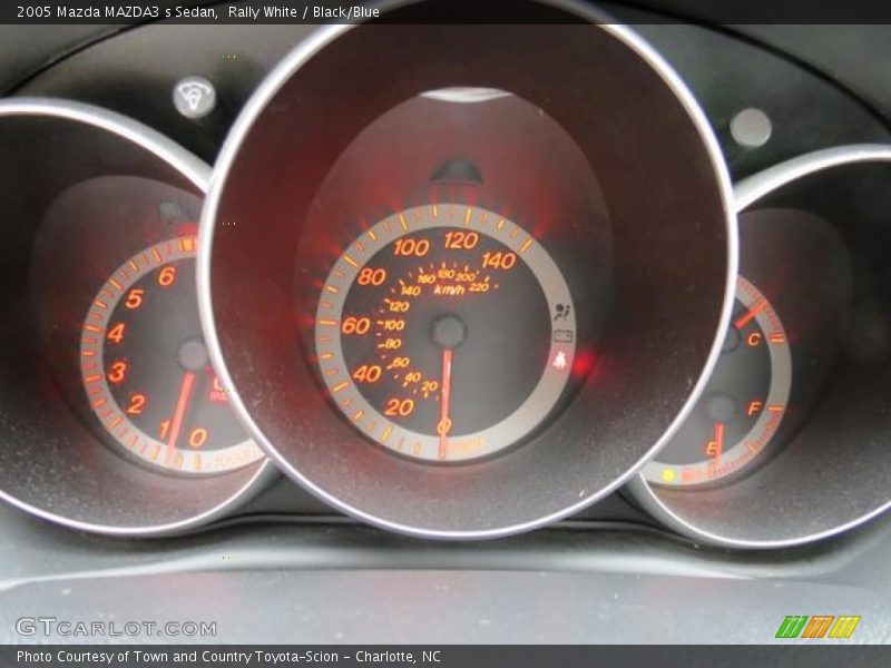 Rally White / Black/Blue 2005 Mazda MAZDA3 s Sedan