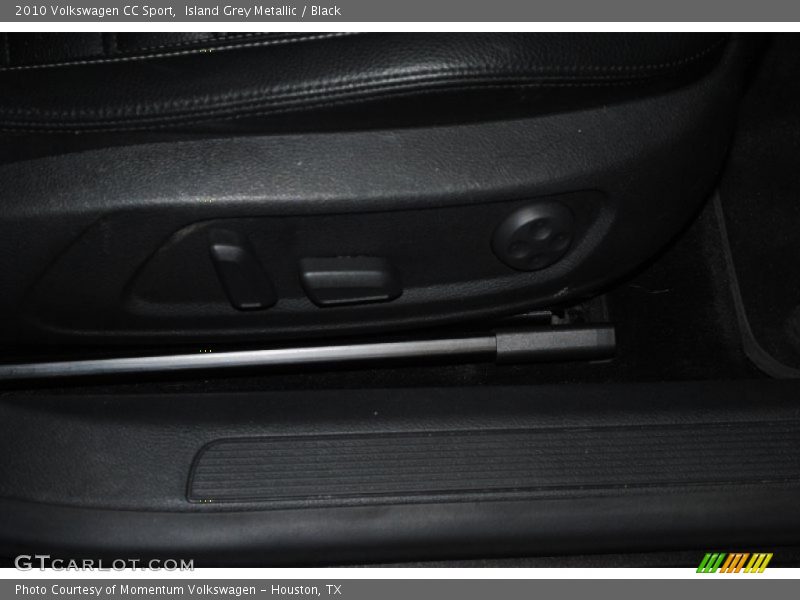 Island Grey Metallic / Black 2010 Volkswagen CC Sport