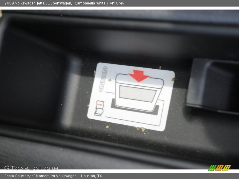 Campanella White / Art Grey 2009 Volkswagen Jetta SE SportWagen