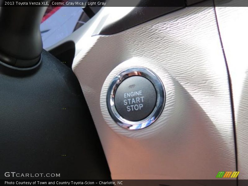 Cosmic Gray Mica / Light Gray 2013 Toyota Venza XLE