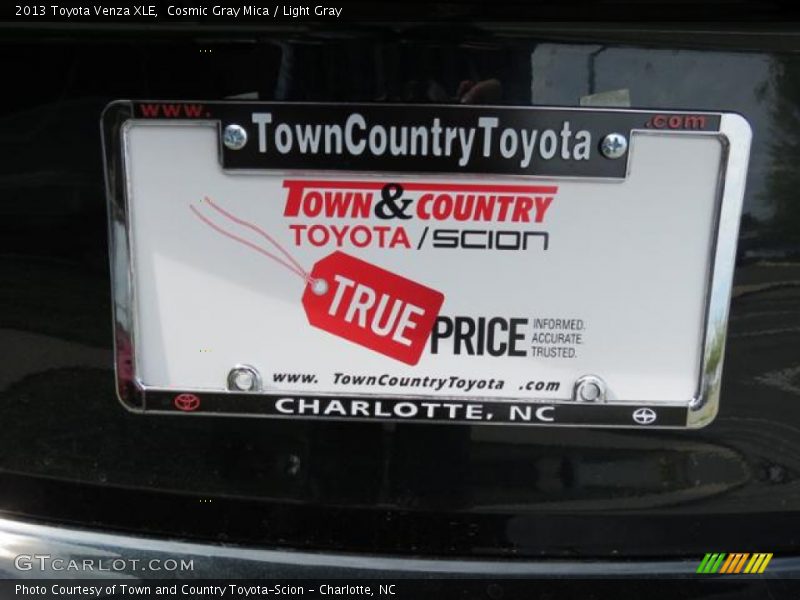 Cosmic Gray Mica / Light Gray 2013 Toyota Venza XLE