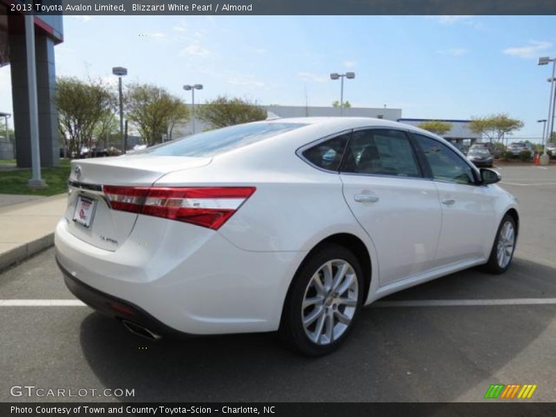 Blizzard White Pearl / Almond 2013 Toyota Avalon Limited