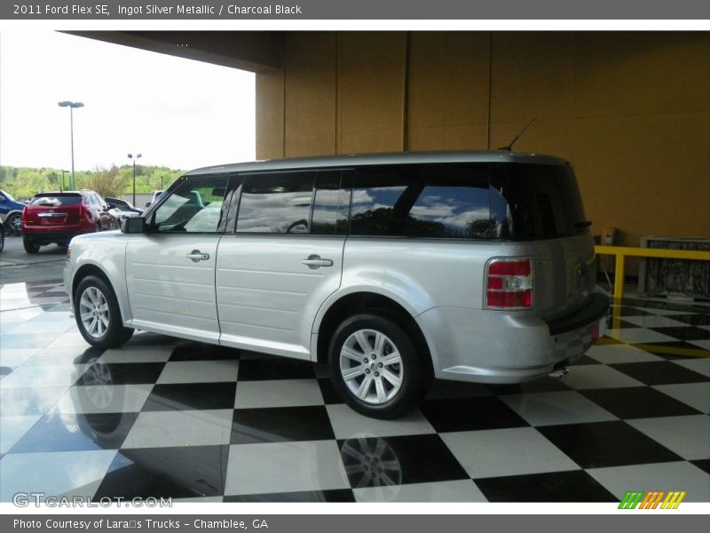 Ingot Silver Metallic / Charcoal Black 2011 Ford Flex SE