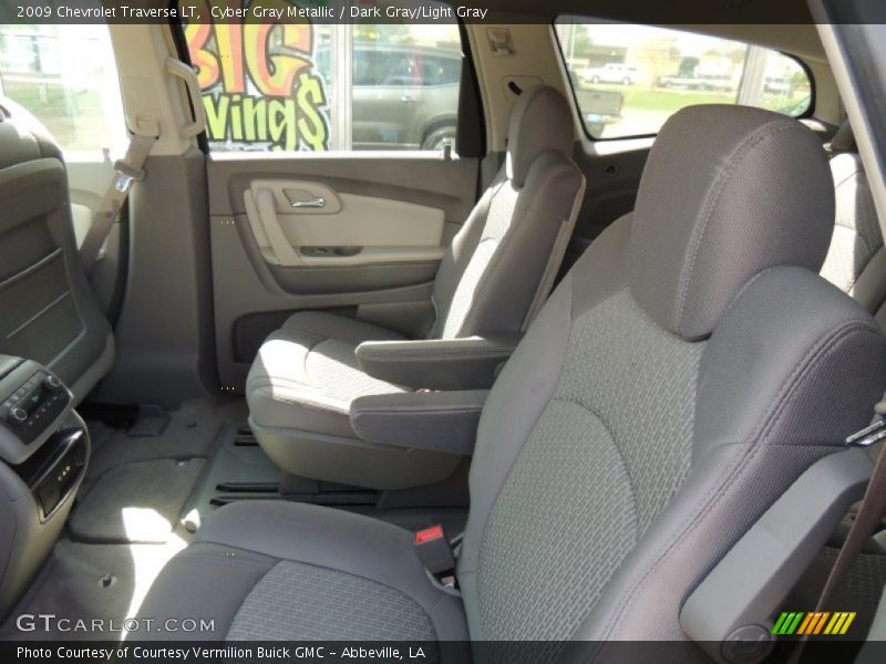 Cyber Gray Metallic / Dark Gray/Light Gray 2009 Chevrolet Traverse LT