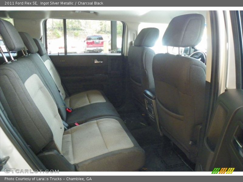 Ingot Silver Metallic / Charcoal Black 2011 Ford Flex SE