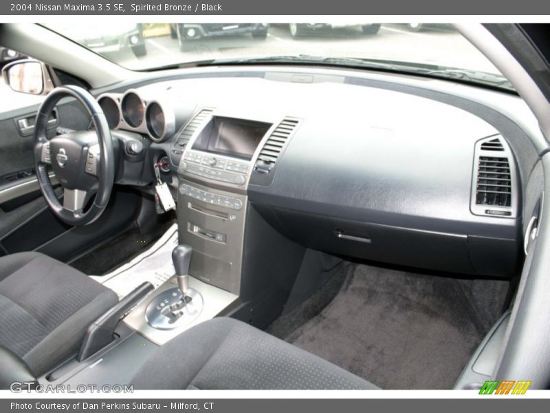 Spirited Bronze / Black 2004 Nissan Maxima 3.5 SE