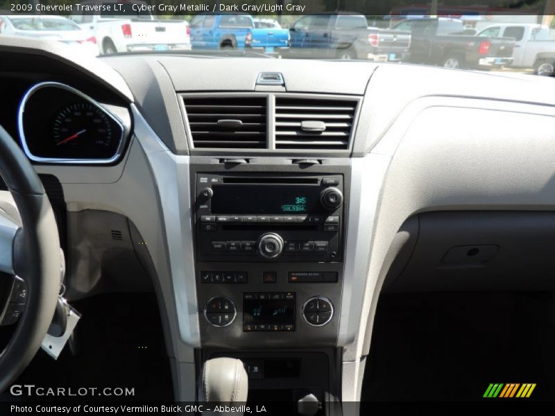 Cyber Gray Metallic / Dark Gray/Light Gray 2009 Chevrolet Traverse LT