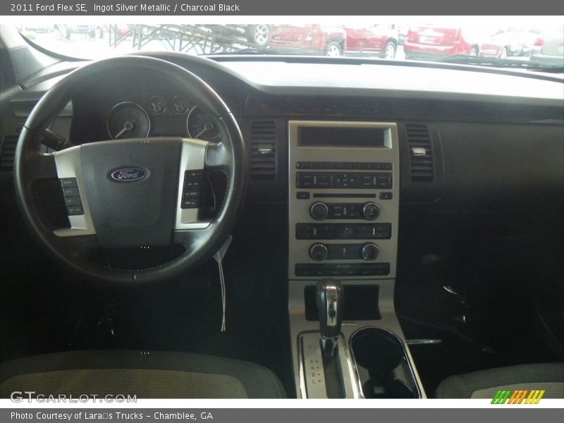 Ingot Silver Metallic / Charcoal Black 2011 Ford Flex SE