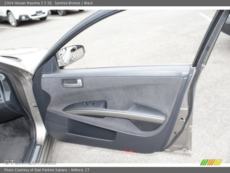 Spirited Bronze / Black 2004 Nissan Maxima 3.5 SE