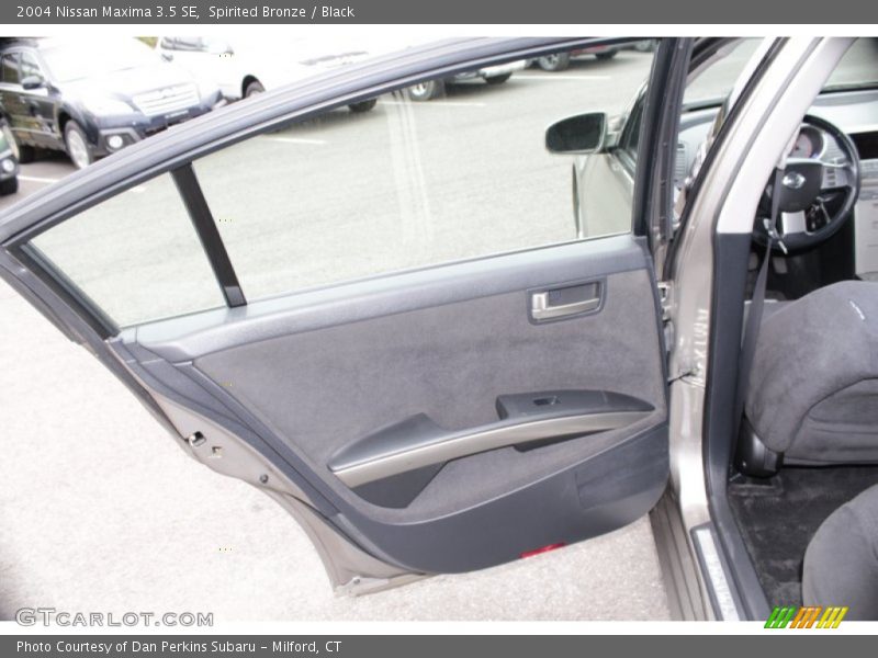 Spirited Bronze / Black 2004 Nissan Maxima 3.5 SE