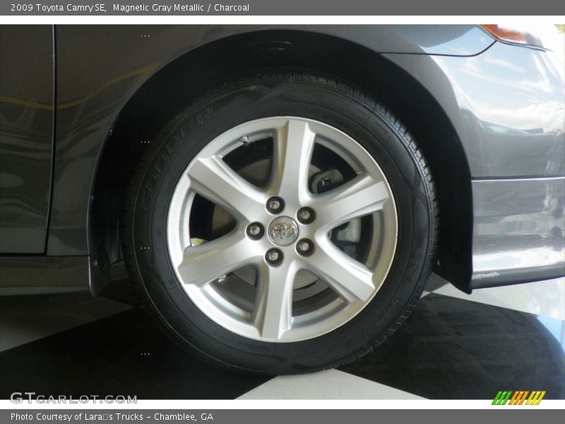 Magnetic Gray Metallic / Charcoal 2009 Toyota Camry SE