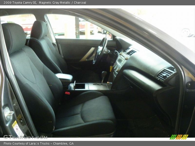 Magnetic Gray Metallic / Charcoal 2009 Toyota Camry SE