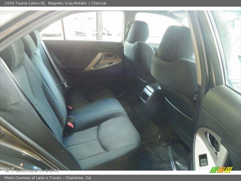 Magnetic Gray Metallic / Charcoal 2009 Toyota Camry SE