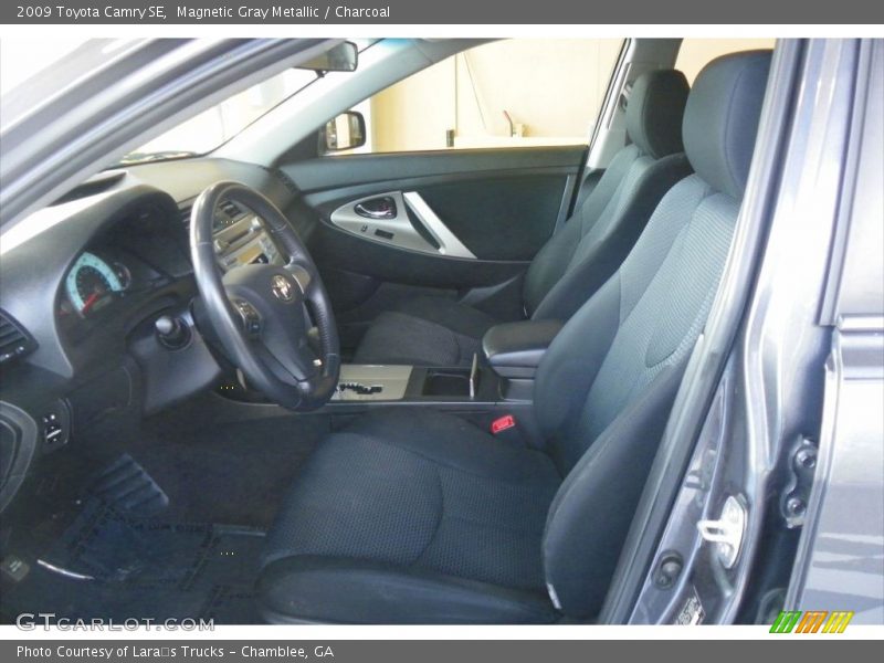 Magnetic Gray Metallic / Charcoal 2009 Toyota Camry SE