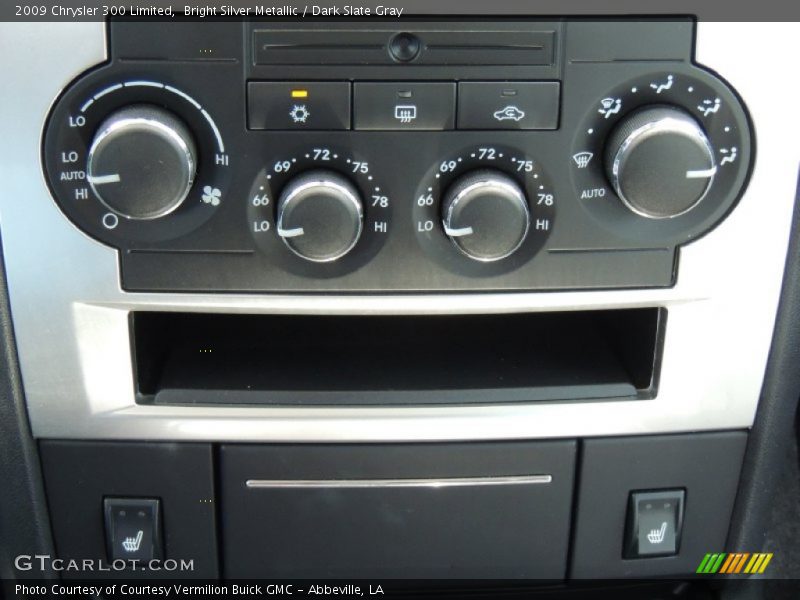 Bright Silver Metallic / Dark Slate Gray 2009 Chrysler 300 Limited