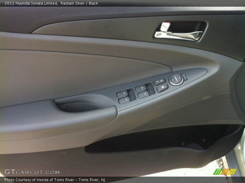 Radiant Silver / Black 2011 Hyundai Sonata Limited
