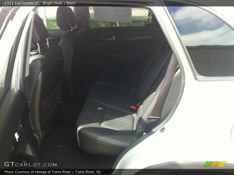 Bright Silver / Black 2011 Kia Sorento EX