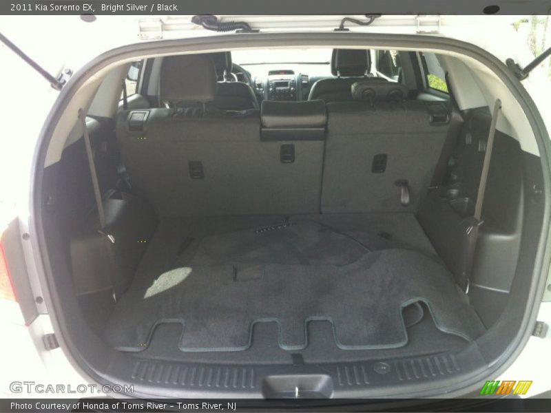 Bright Silver / Black 2011 Kia Sorento EX