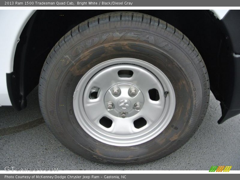 Bright White / Black/Diesel Gray 2013 Ram 1500 Tradesman Quad Cab